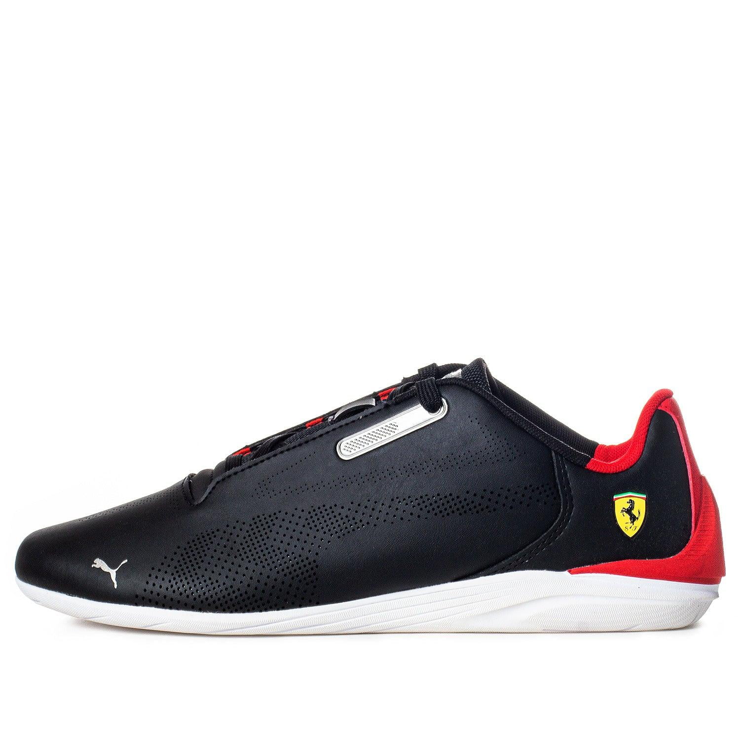 pumas ferrari tenis