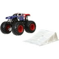 thumbnail image 6 of Hot Wheels Monster Jam 1:64 Scale Vehicle (Styles May Vary), 6 of 36