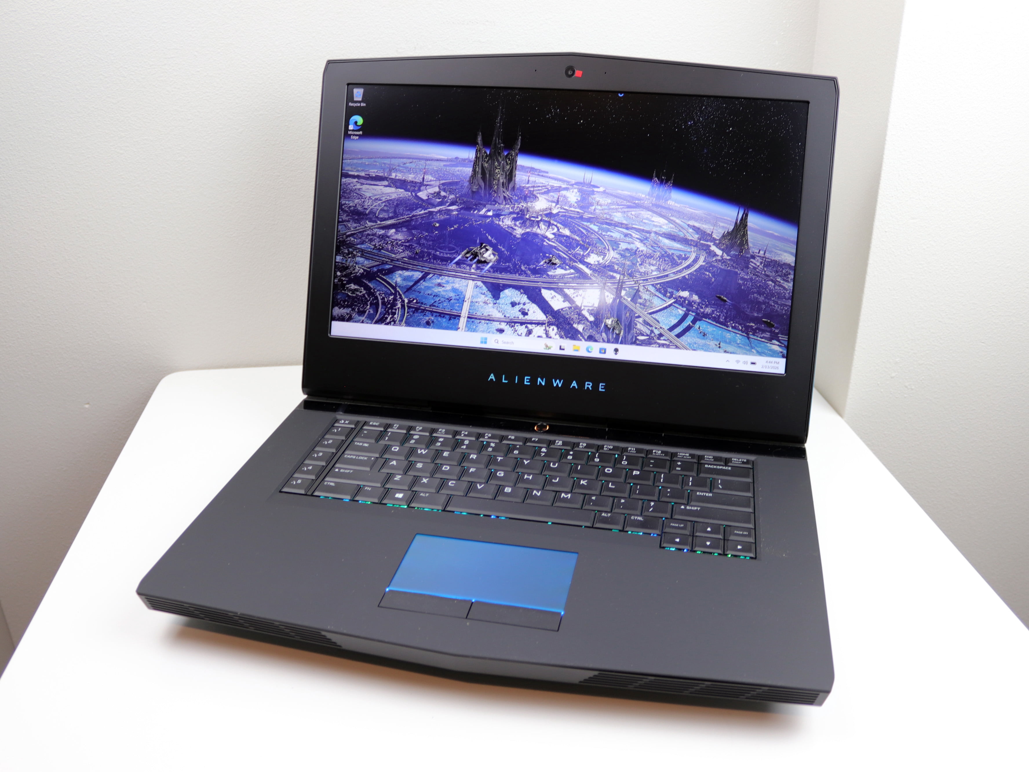 Pre-Owned ALIENWARE 15 R4 Laptop Intel i7-8750H 32GB RAM 256GB SSD 