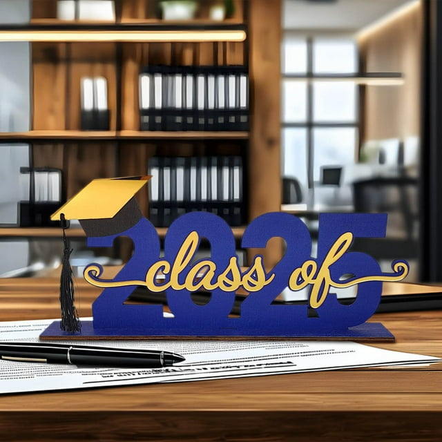 2025 Graduation Season Wooden Tabletop, Class of 2025 Wooden Sign, Holiday Decoration Graduation Season Gift