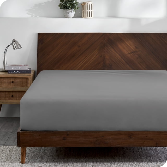 Bare Home Sábana Ajustable 100 % Algodón Orgánico, Tejido de Jersey, 150 G/M², Tamaño Queen, Gris