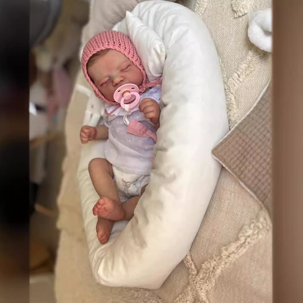 Realistic Reborn Baby Dolls-18 Inch Real Life Baby Dolls Girl Lifelike Baby Doll with Accessories for 3+ Years Old (Brown)