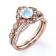 thumbnail image 4 of JeenMata Anillo Nupcial con Pavé Cruzado de Moissanita y Piedra Lunar Arcoíris de Forma Redonda de 1,75 Quilates con Diseño Floral Milgrain Estilo Art Déco en Baño de Oro Rosa de 18 K sobre Plata, 4 of 6