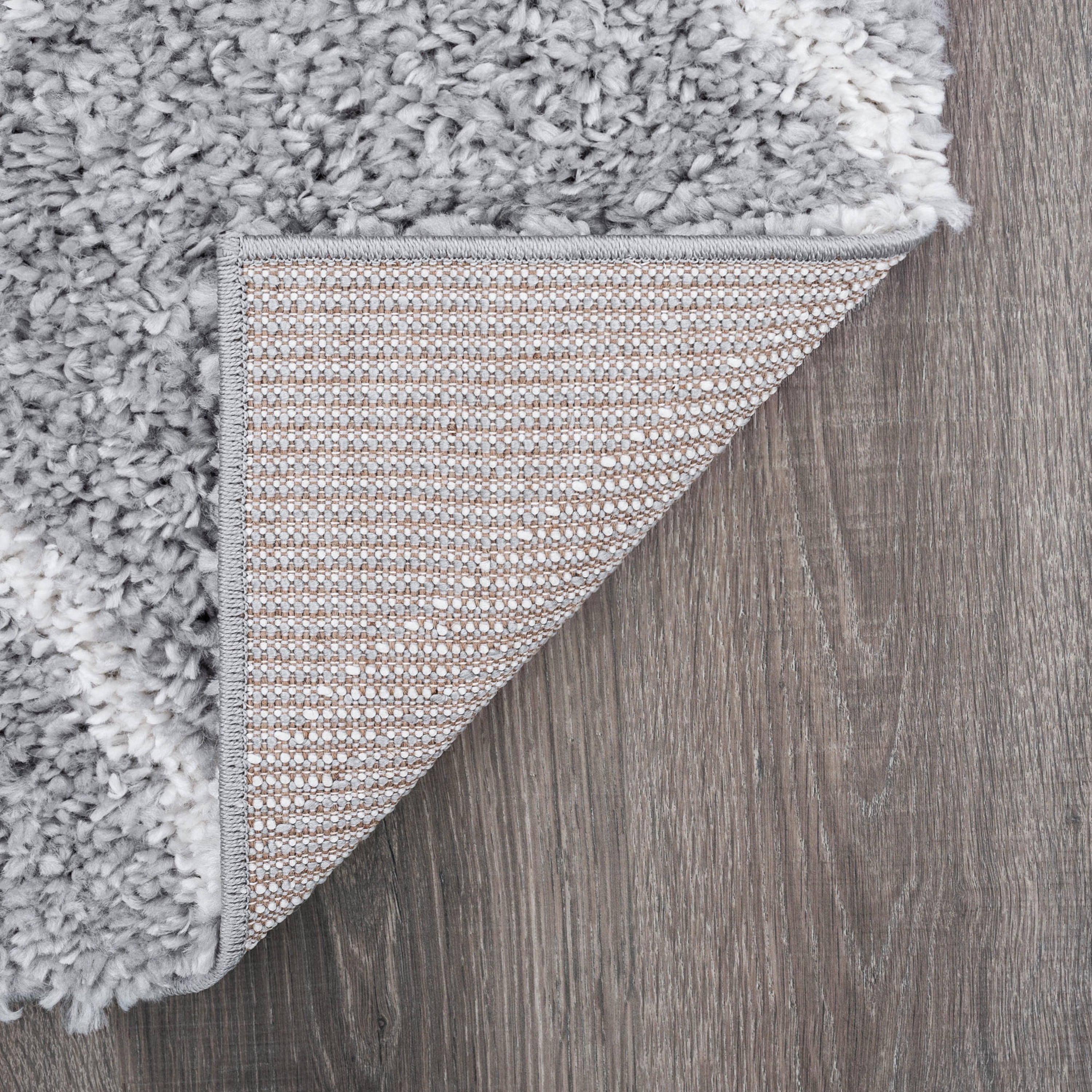 Bliss Rugs Transitional Floral 3'3'' x 5' Silver and White Polypropylene Indoor Area Rug, 3'3'' x 5'