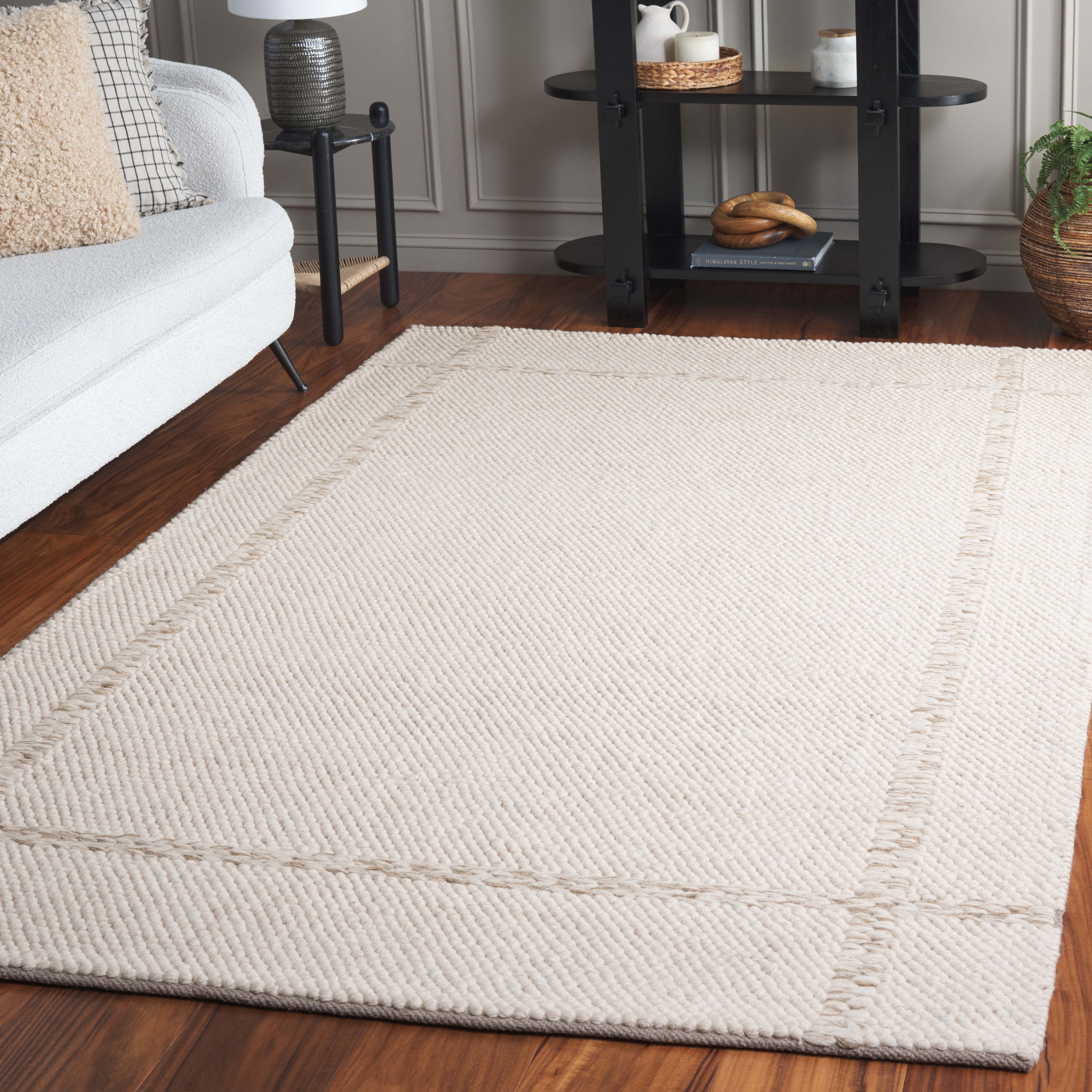 SAFAVIEH Natura Devona Bordered Area Rug, Ivory, 5' x 8'