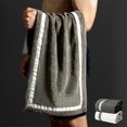 thumbnail image 1 of Toalla de baño grande de forro polar suave 13.7x29.5 pulgadas | Altamente absorbente y de secado rápido | Terciopelo grueso blanco gris | Hogar, gimnasio, piscina, yoga, spa, hotel, ducha, 1 of 6