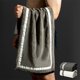 thumbnail image 1 of Toalla de baño grande de forro polar suave 13.7x29.5 pulgadas | Altamente absorbente y de secado rápido | Terciopelo grueso blanco gris | Hogar, gimnasio, piscina, yoga, spa, hotel, ducha, 1 of 6