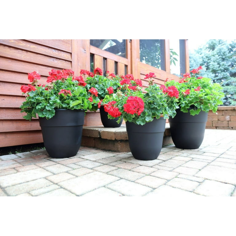 Suncast 10-inch Indoor/Outdoor Resin Flower Planter, Black