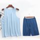 thumbnail image 2 of Conjunto de Camiseta de los Hombres, Moda Casual Color Sólido Cuello en V Alta Elasticidad Deportes para el Desgaste Al Aire Libre, la Humedad Wicking Atuendo Atlético, 2 of 3