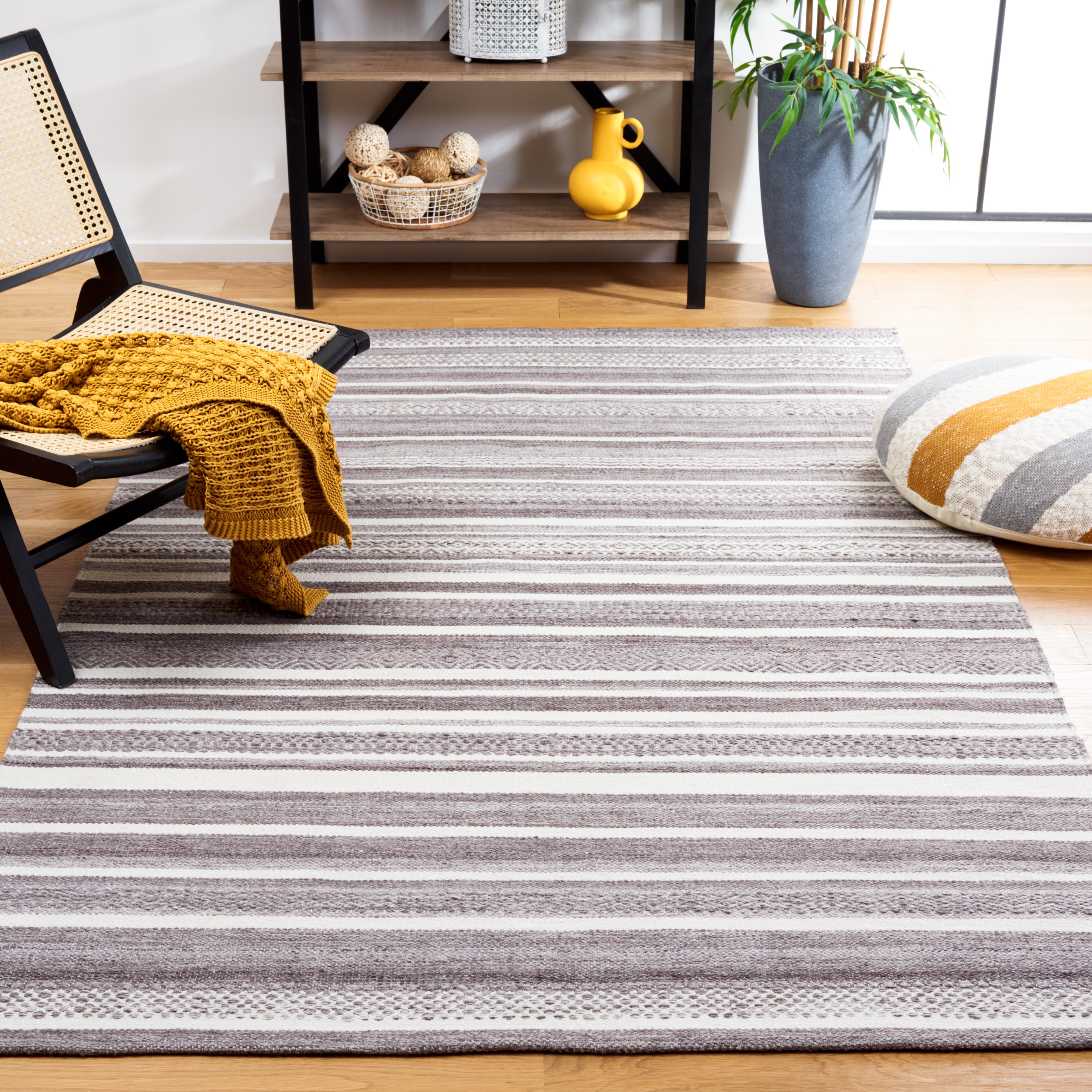 SAFAVIEH Striped Kilim Janel Striped Polyester Area Rug, Grey/Ivory, 8' x 10'
