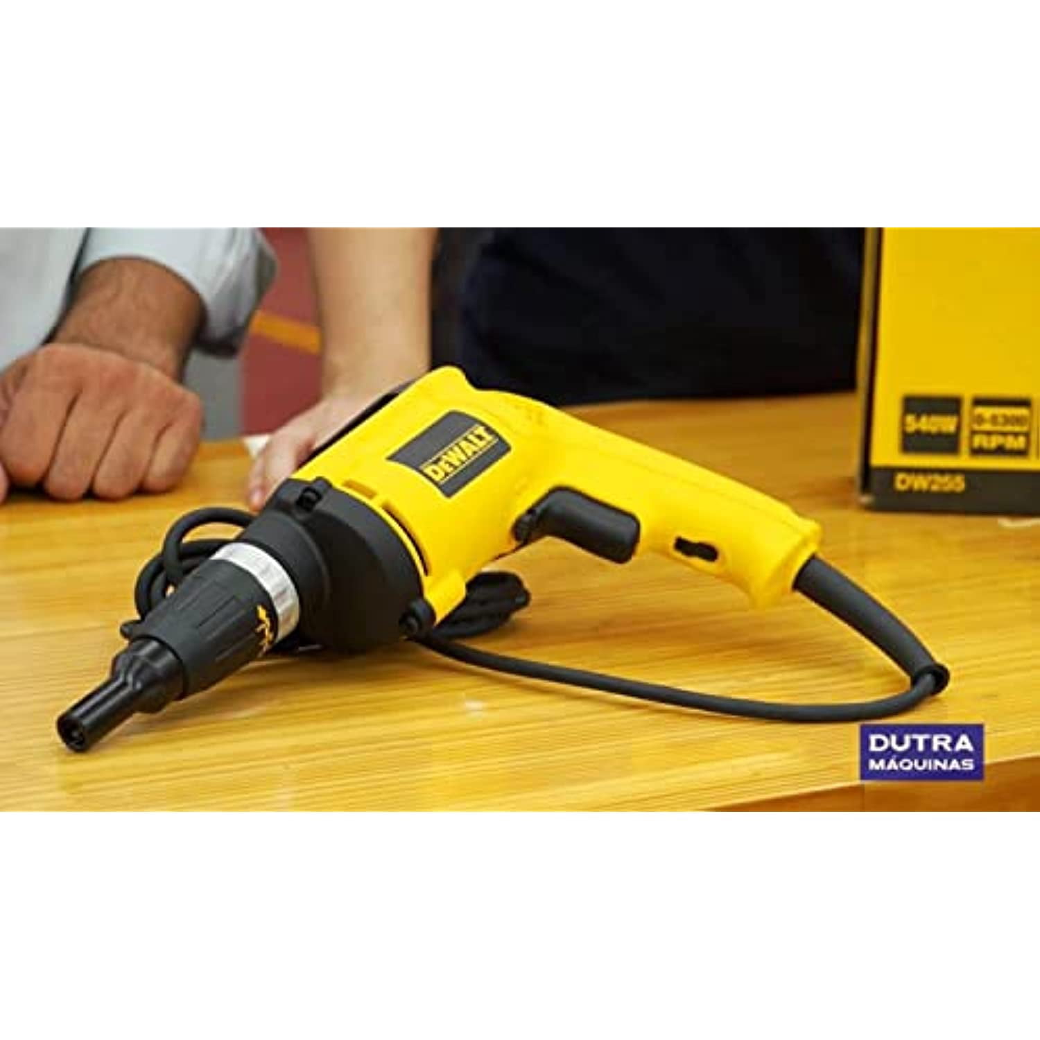 DeWalt Heavy-Duty VSR Drywall Screwdriver, 6AMPS, Each (115-DW255)