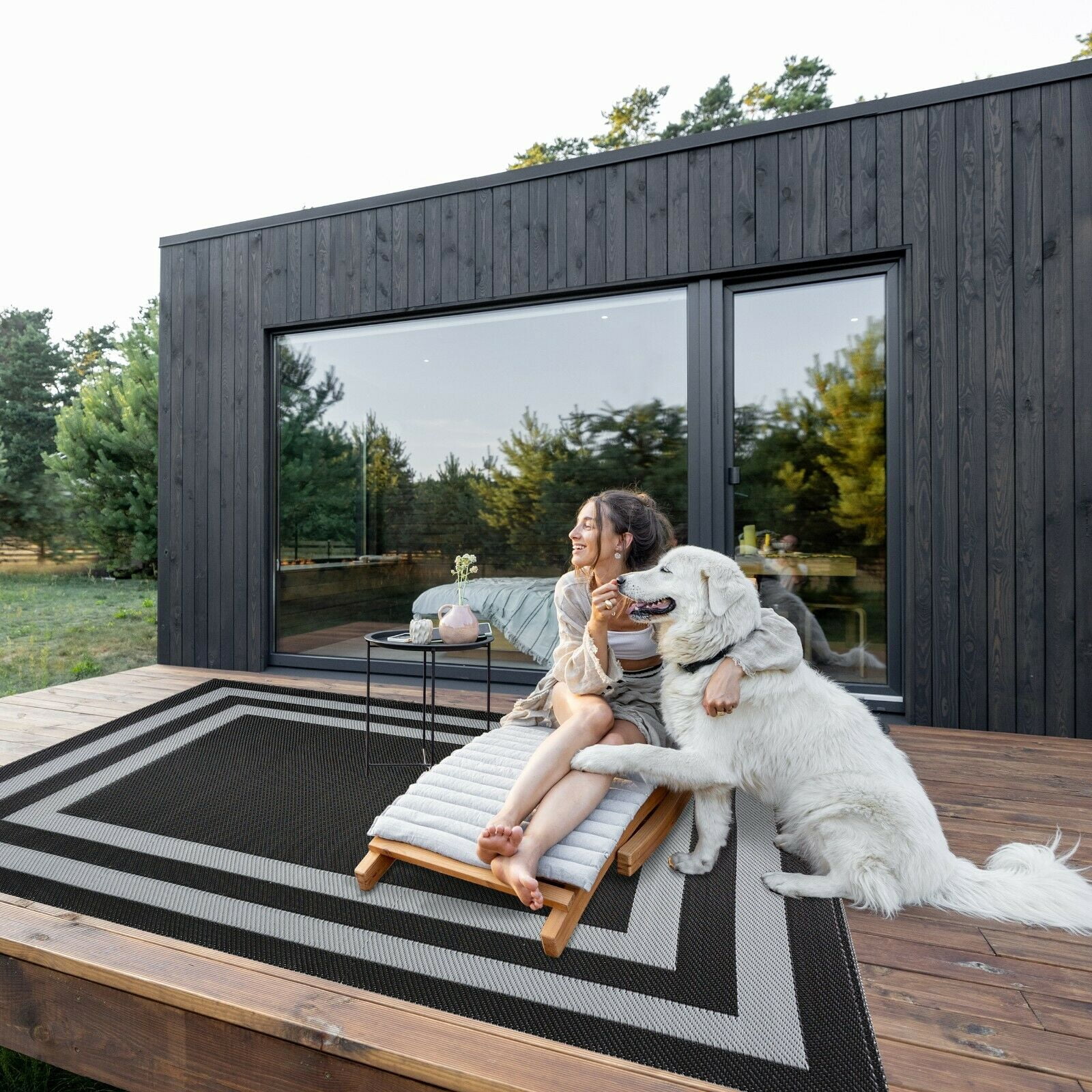 Paris Design 100% Eco-friendly Lightweight Plastic Outdoor Mat/Rug