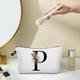thumbnail image 5 of Fiudx Bolsa de Maquillaje Floral, Neceser con Letras Personalizadas, Elegante Organizador de Viaje, Regalo Ideal para Mujeres, Uso Diario, Ideal para Amigas y Damas de Honor., 5 of 6