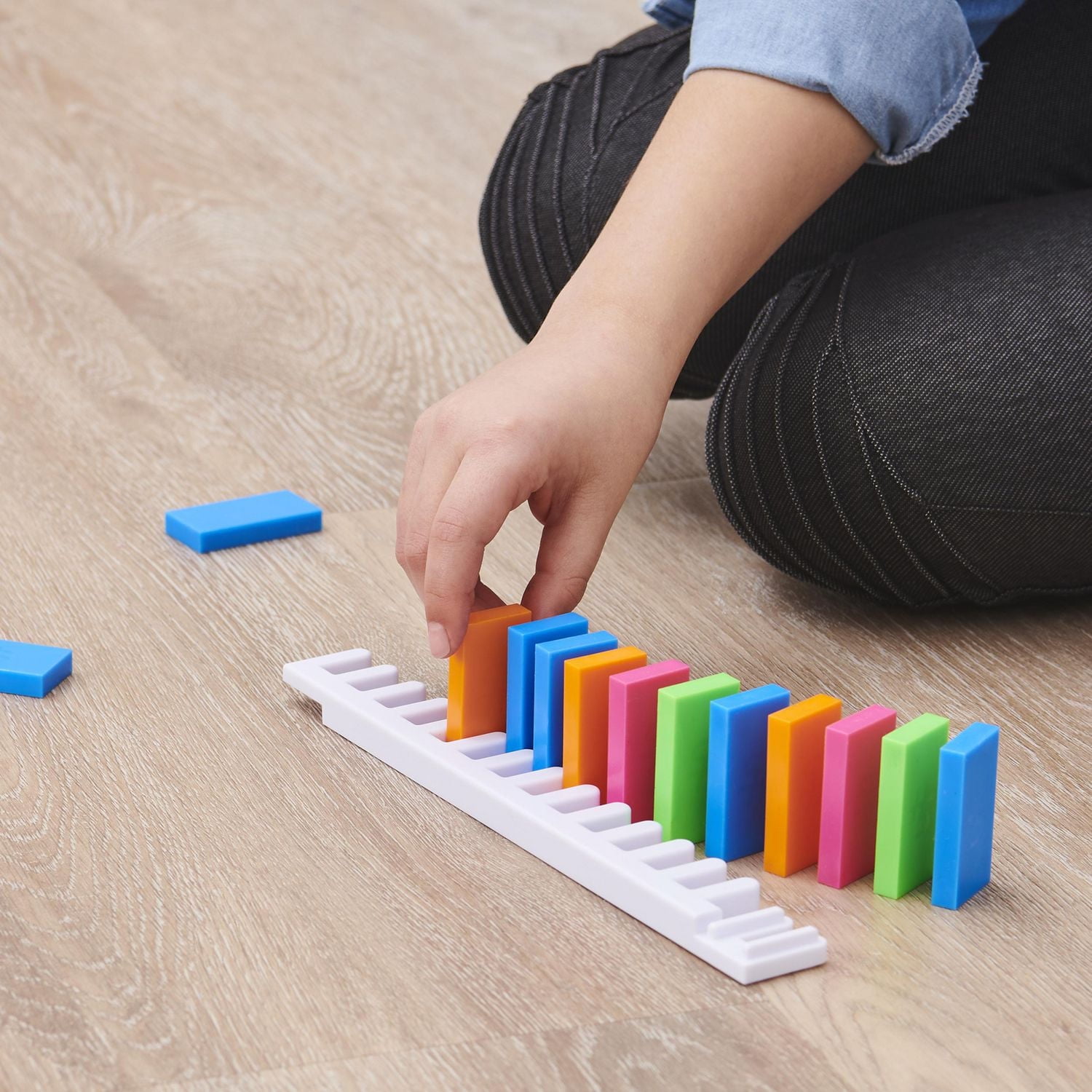 H5 Domino Creations 100-Piece Neon Set by Lily Hevesh, for Families and Kids Ages 5 and up