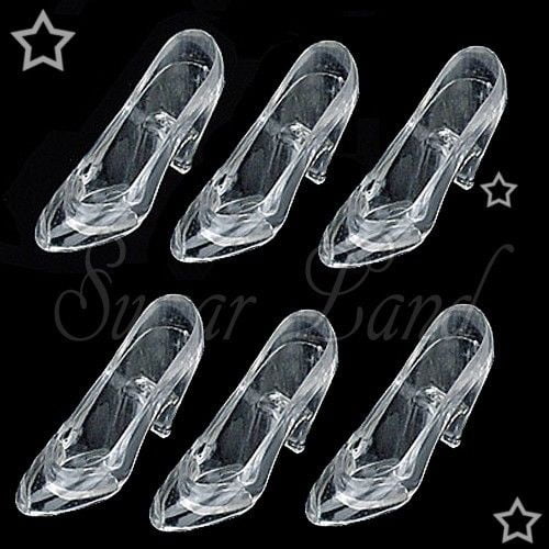 PAIR OF CLEAR  FILLABLE CINDERELLA SLIPPER WEDDING FAVOR HOLDER PLASTIC SHOES '' 