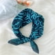 thumbnail image 1 of Nvzi Elegante bufanda cuadrada pequeña, nueva diadema de primavera, bufanda de algodón y cáñamo estampada versátil, 1 pieza (azul), 1 of 4