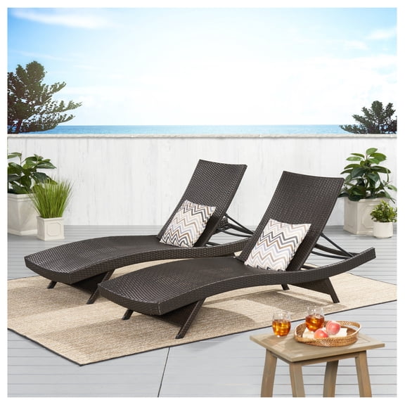 SALEM PE WICKER CHAISE LOUNGE