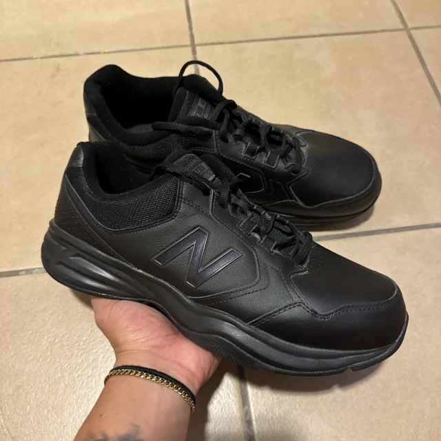 New Balance Mens 411 V1 MA411LK1 Black Casual Shoes Sneakers Size 11.5 4E