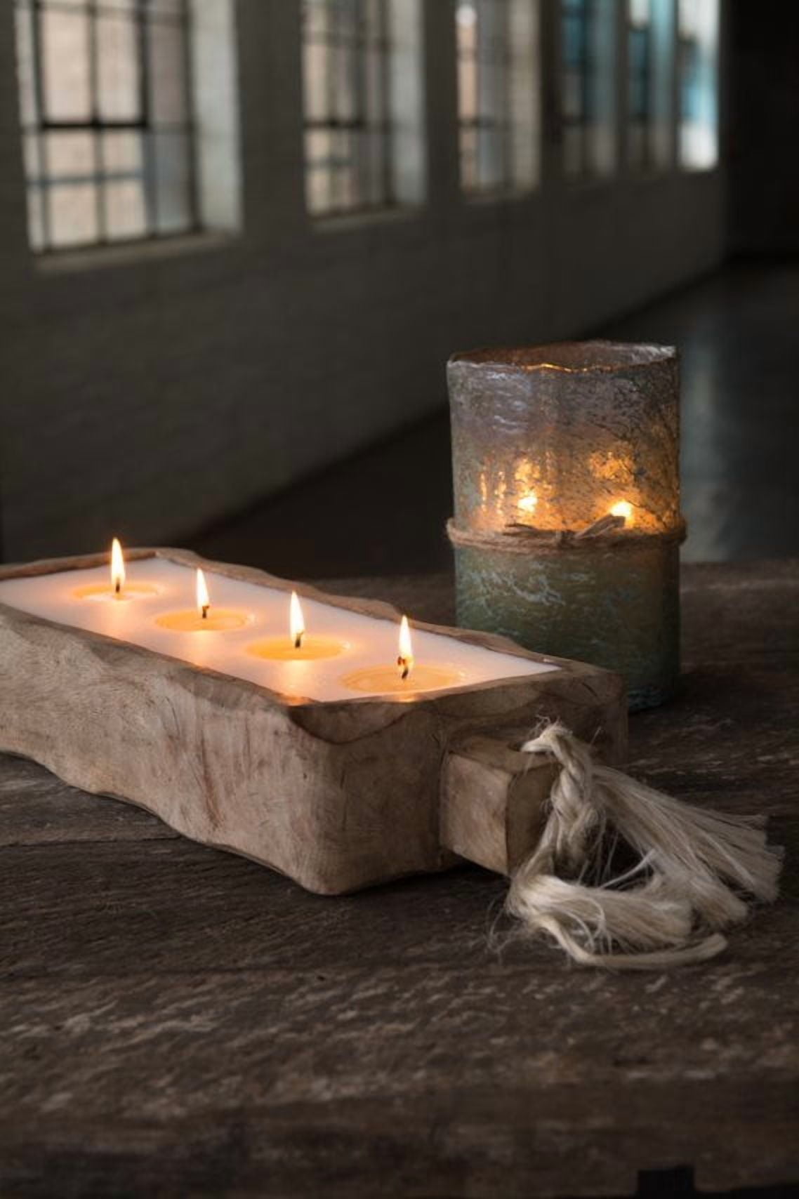 Himalayan Trading Post 44oz Ginger Patchouli Driftwood Candle Tray