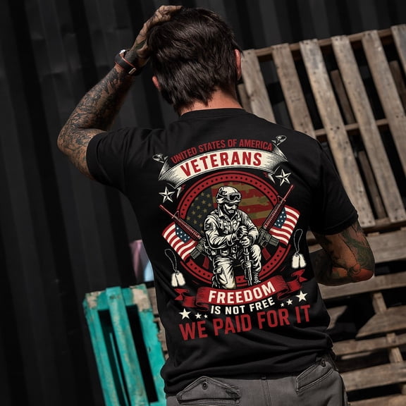 Trenditee United States Veterans Graphic T-Shirt