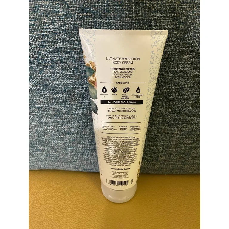 Bath & Body Works DRESSED IN WHITE Ultimate Hydration Body