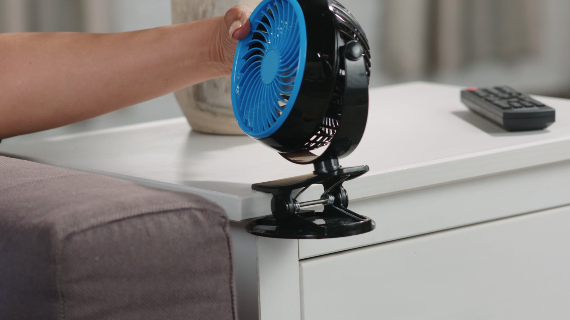 Go Fan Plastic Cordless Rechargeable Fan