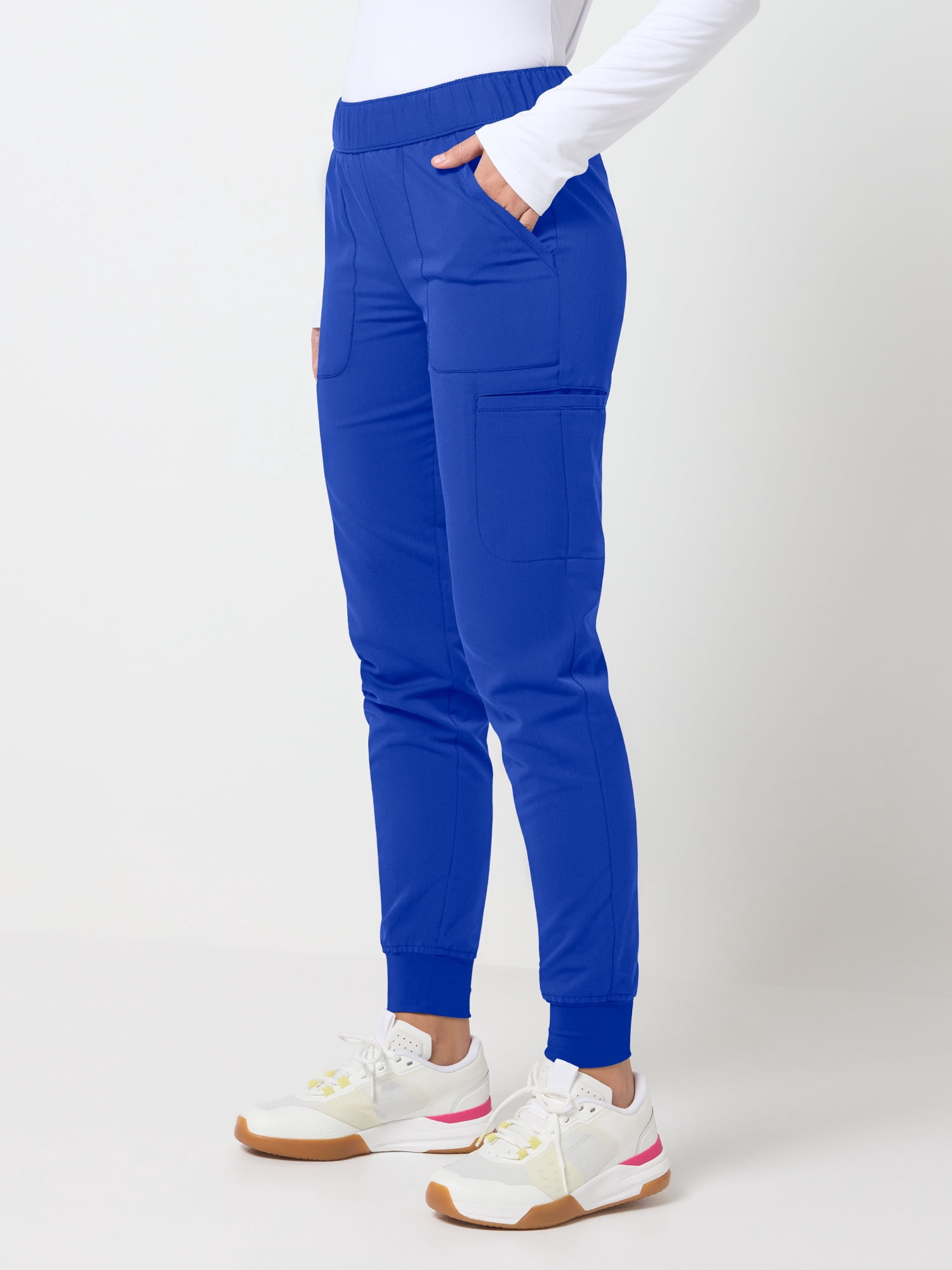 Scrubstar Ultimate Women’s Petite Antimicrobial Cargo Jogger Scrub Pant, Sizes XS–XL