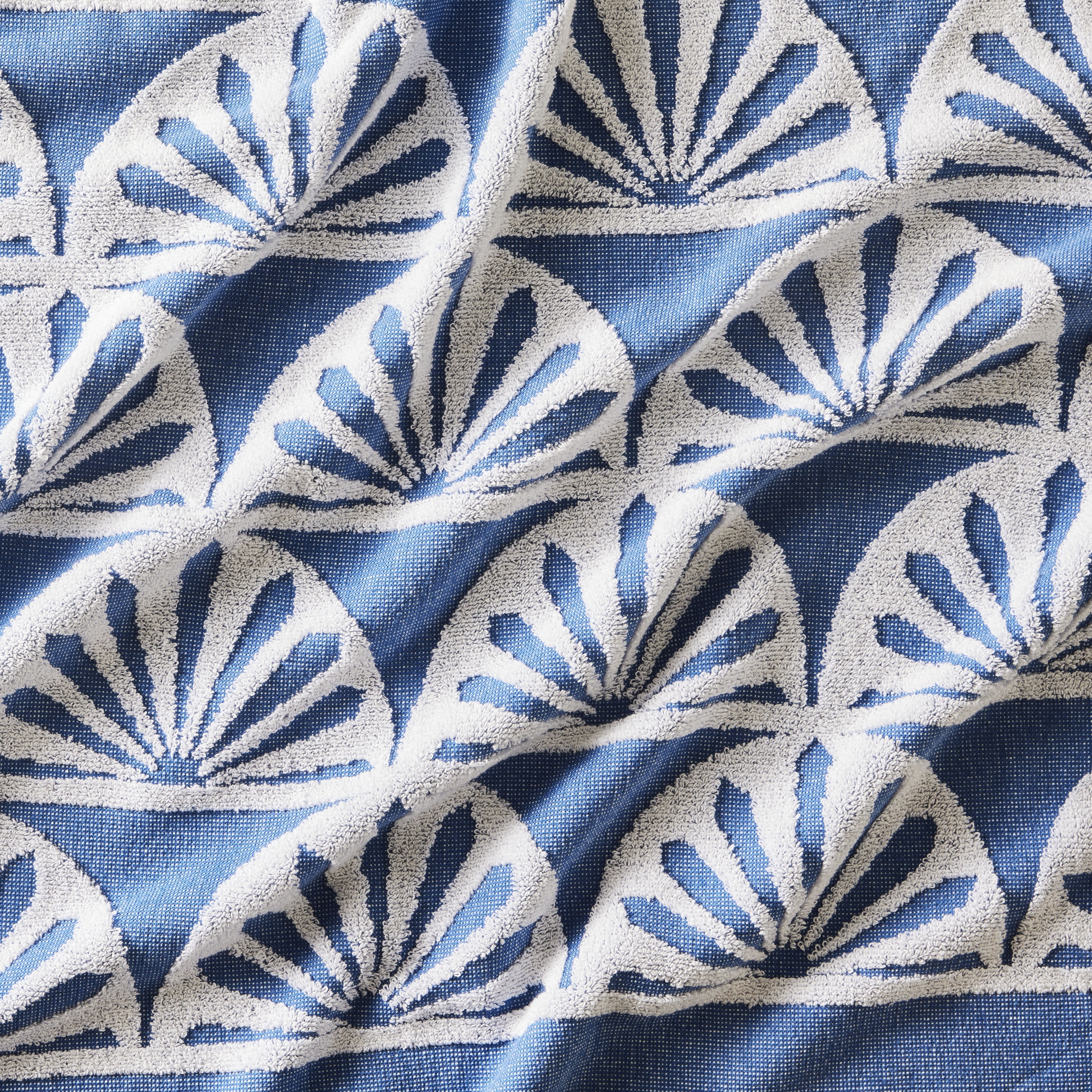 Better Homes & Gardens Oversized Navy Sun Print Cotton Blend Beach Towel, 38" x 72"