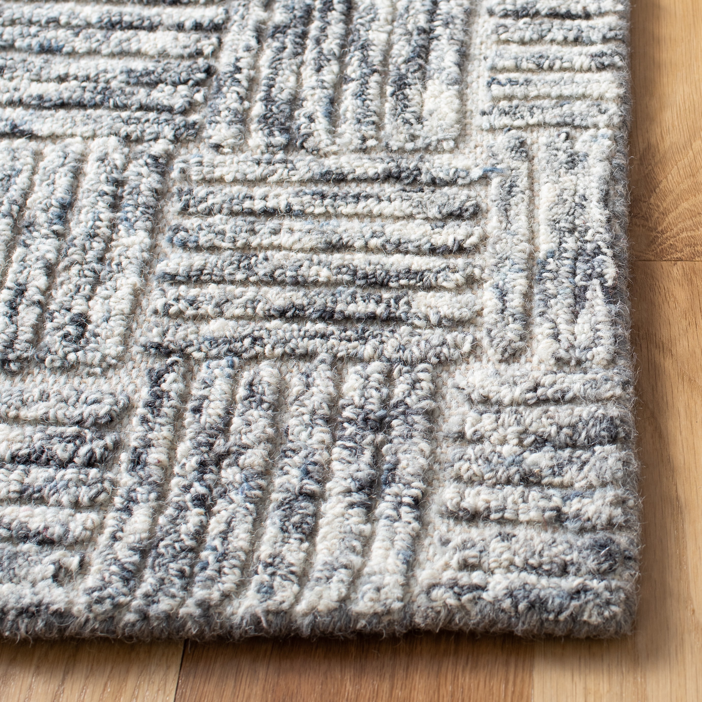 SAFAVIEH Micro-Loop Edythe Geometric Area Rug, Grey, 4' x 6'