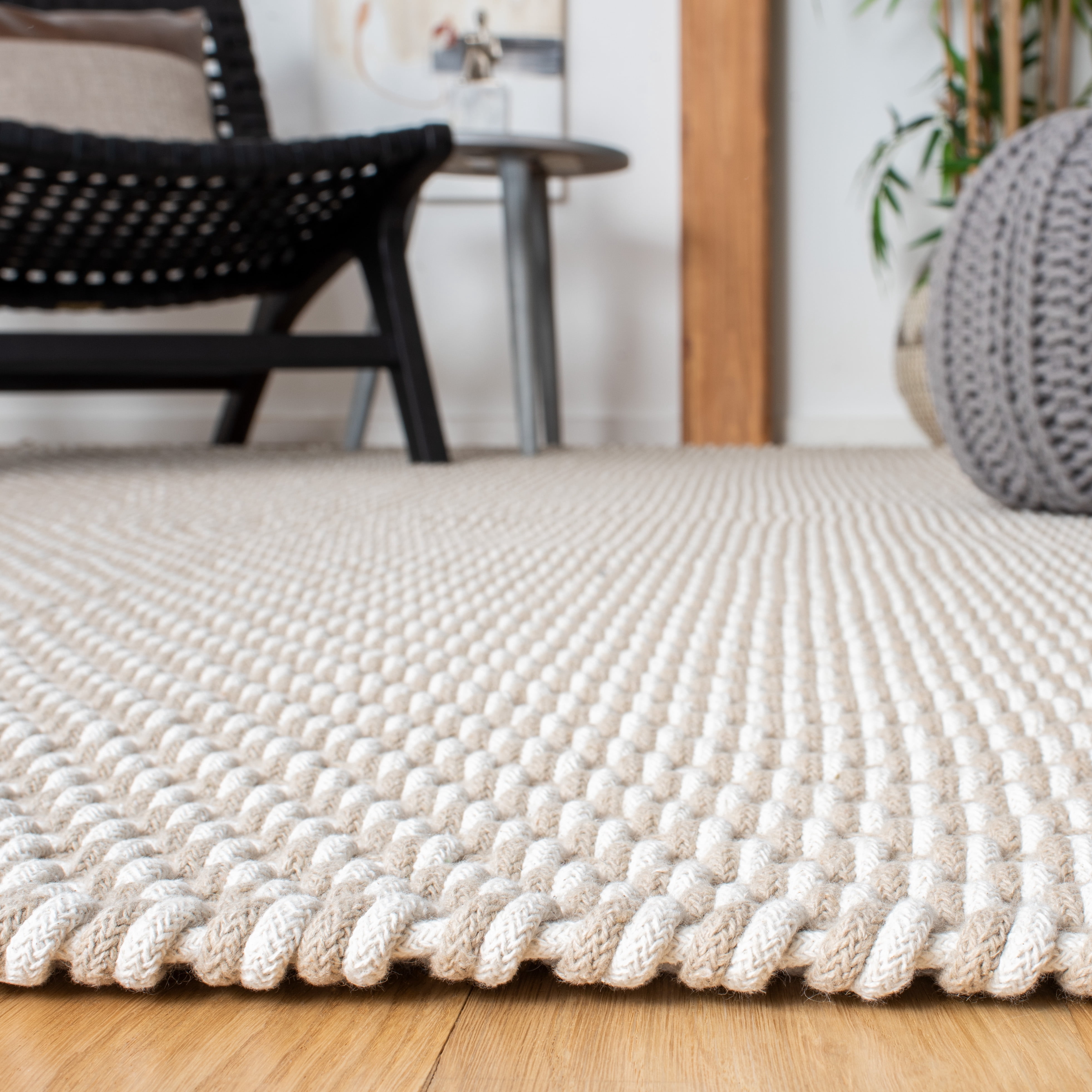 SAFAVIEH Salem Corynn Solid Cotton Area Rug, Beige/Ivory, 5' x 8'