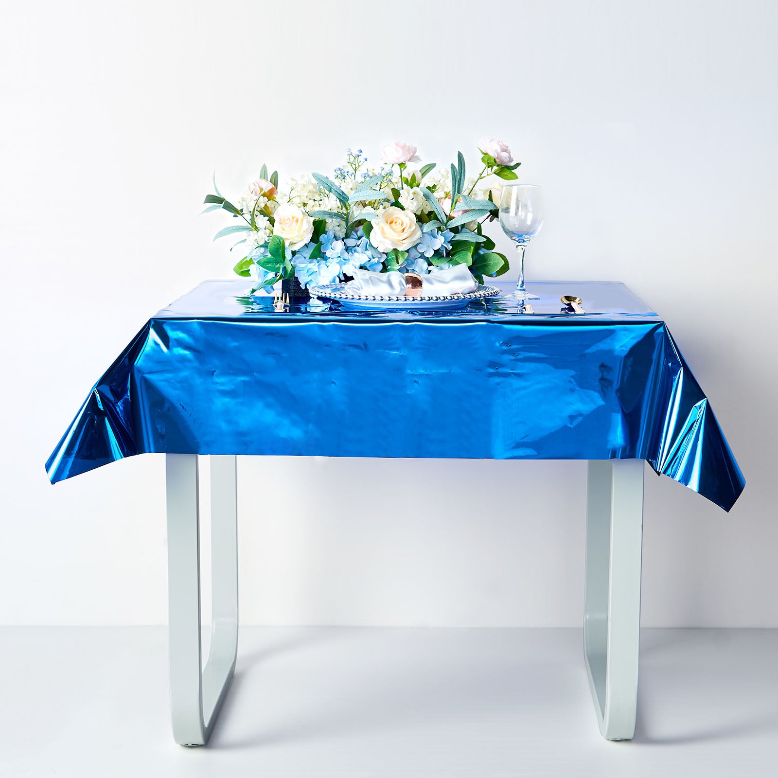 Efavormart 50"x50" Metallic Foil Square Tablecloth, Disposable Table