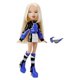thumbnail image 2 of Muñeca de moda Bratz Scorchin' Cloe con accesorios, 2 of 8