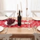 thumbnail image 2 of Decoración navideña vibrante con mantel rojo con copos de nieve, 2 of 7