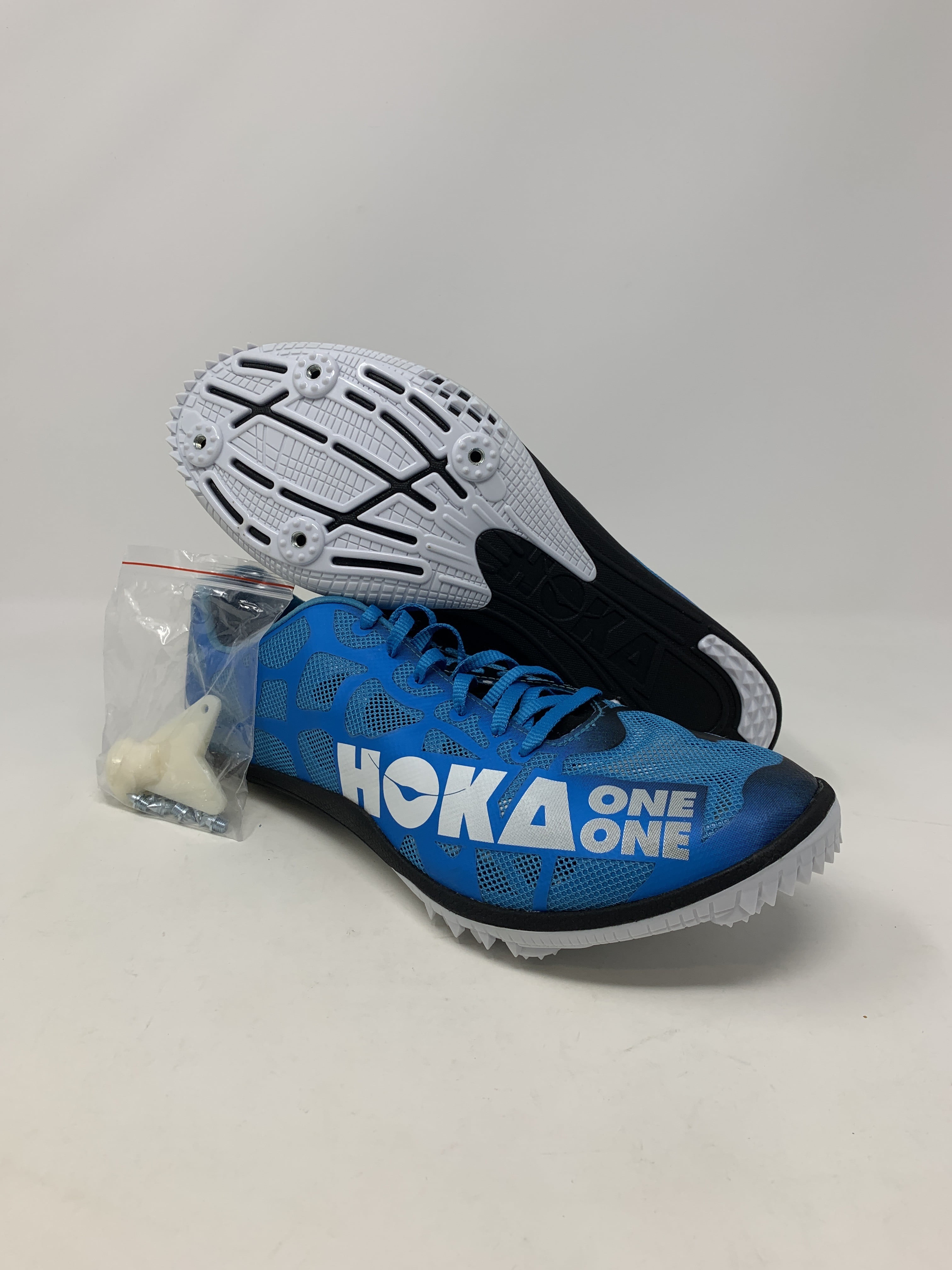 hoka one one rocket md