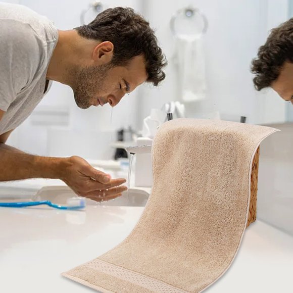 Household Washcloth for Gentle Cleansing and Superior Absorbency Soft Bath Towel 74x33cm