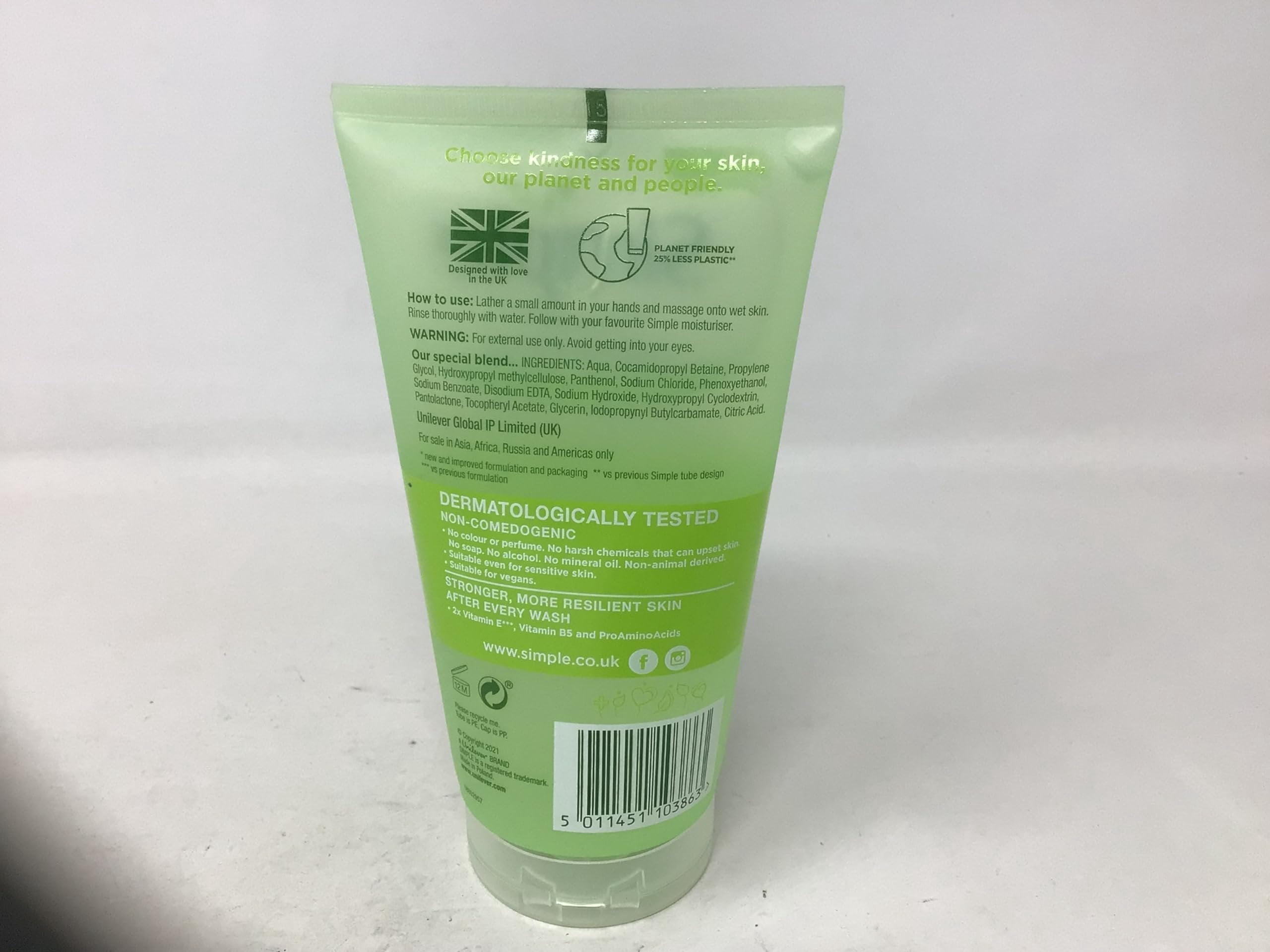 Simple Kind to Skin Refreshing Facial Gel Wash, 5.07 Ounce / 150 Ml Pack of 3