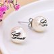 thumbnail image 2 of Pendientes de perlas redondas de moda coreana de lujo para mujer Tan Jianjun unisex, 2 of 2
