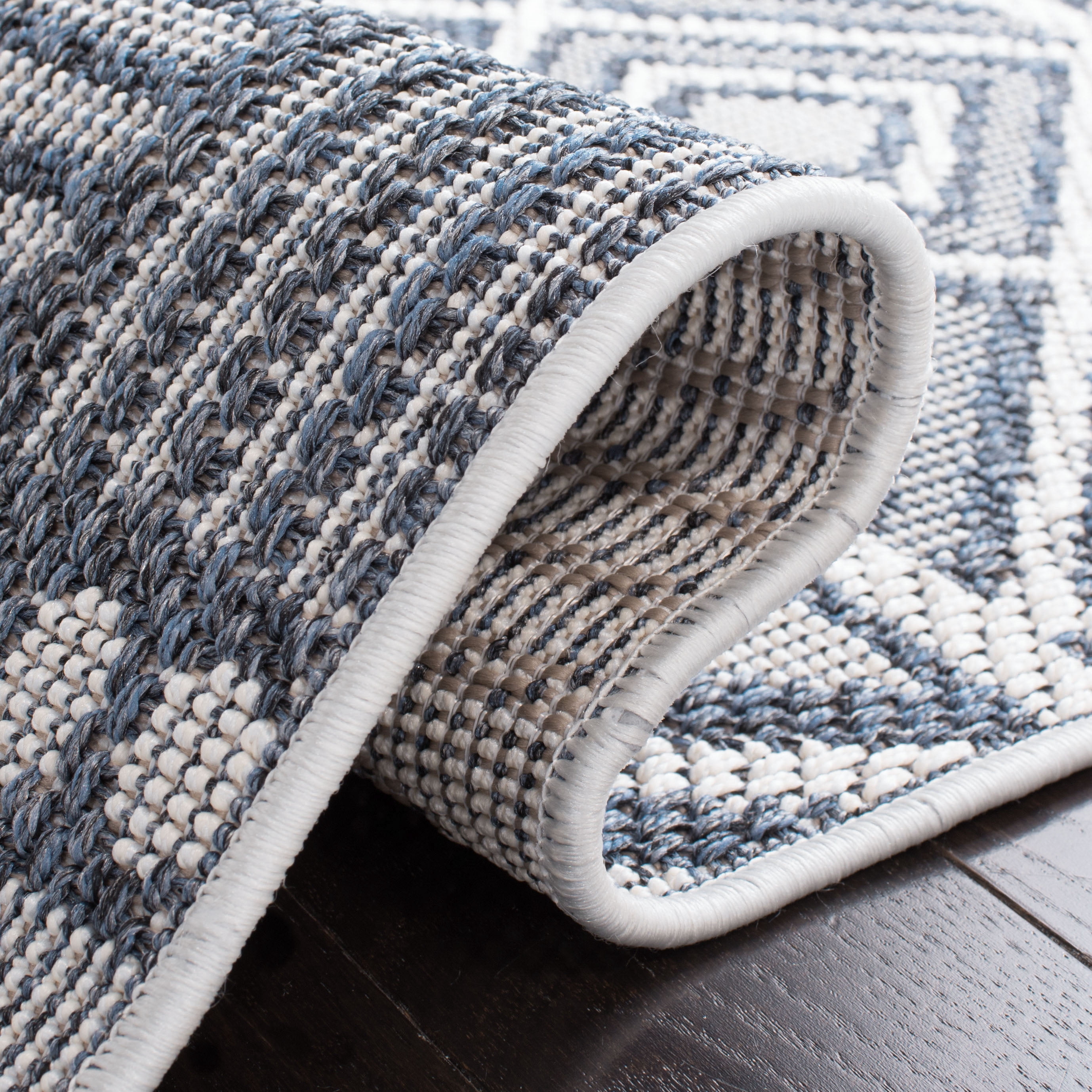 SAFAVIEH Machine Washable Rug Indoor/Outdoor Bermuda Collection - Bermuda Jacinth Geometric Machine Washable Indoor/Outdoor Area Rug, Navy/Cream, 8' x 10'