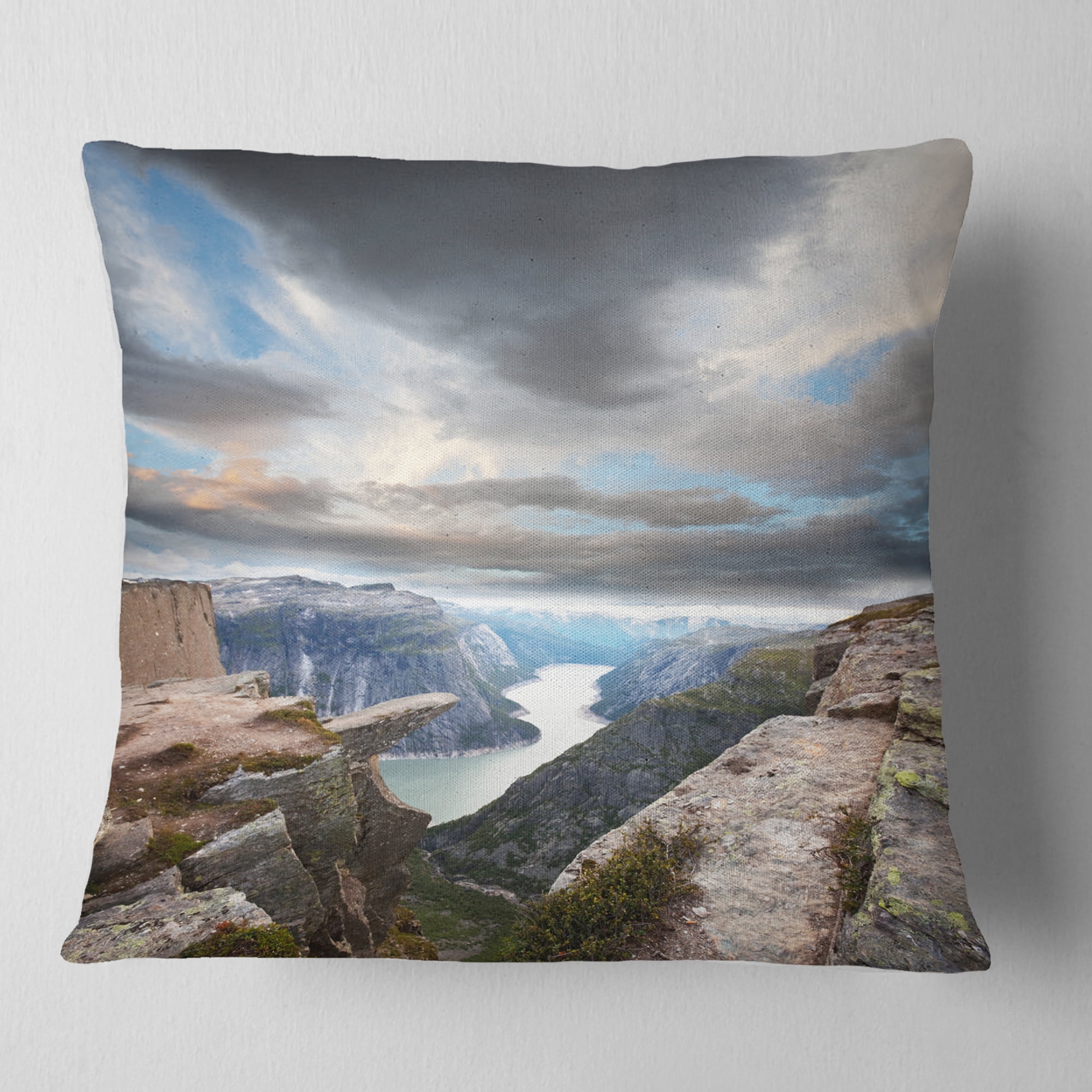 Designart 16" x 16" White Polyester Throw Pillow