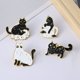 thumbnail image 4 of Broche de aleación con forma de animal, creativo, dibujo animado, lindo gato en blanco y negro, insignia de pintura, accesorios de ropa, 4 of 5