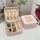 thumbnail image 4 of Caja organizadora de joyas resistente Preppy Stuff para chicas adolescentes Estuche de viaje con iniciales de moda para collares, pendientes y anillos Regalos para mujeres y niñas, 4 of 7