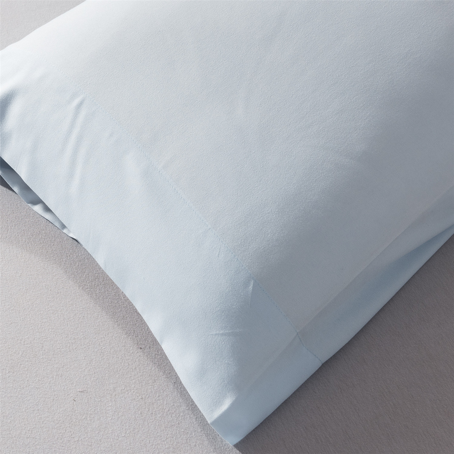 2 Pack Comfortable Pillow Cases with Queen King Size Soft Cooling Pillcw Covers Home Pillowcase Set