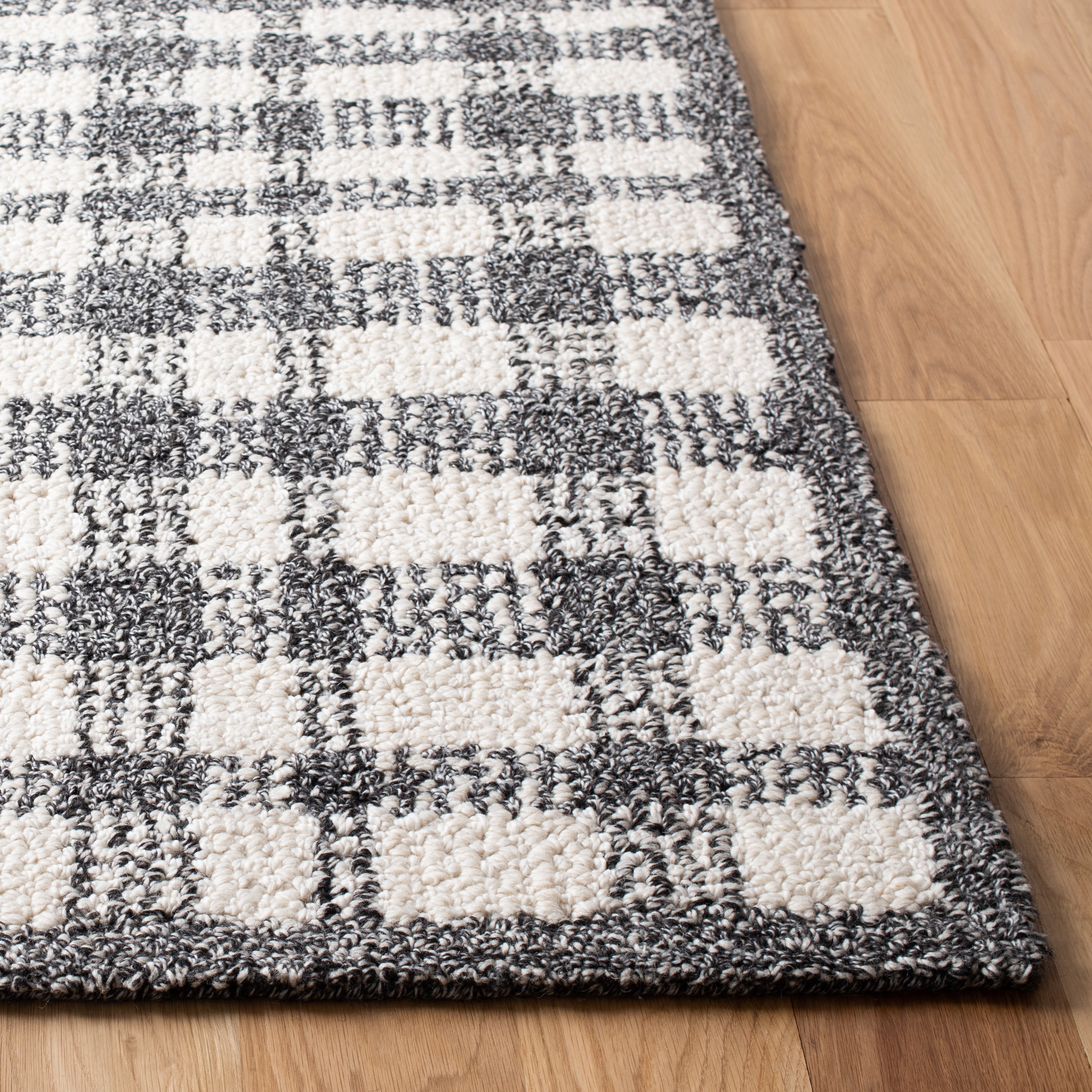 SAFAVIEH Abstract Aleta Trellis Area Rug, Ivory/Black, 2' x 3'
