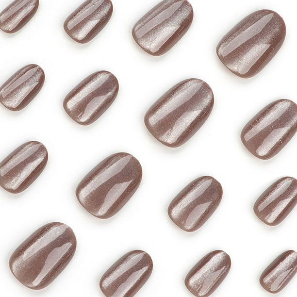 Con una textura avanzada, es fácil de aplicar, se adhiere perfectamente a las uñas y no se desprende fácilmente. Su diseño único realza la forma personalizada de tus uñas. 1 ml de esmalte permanente.