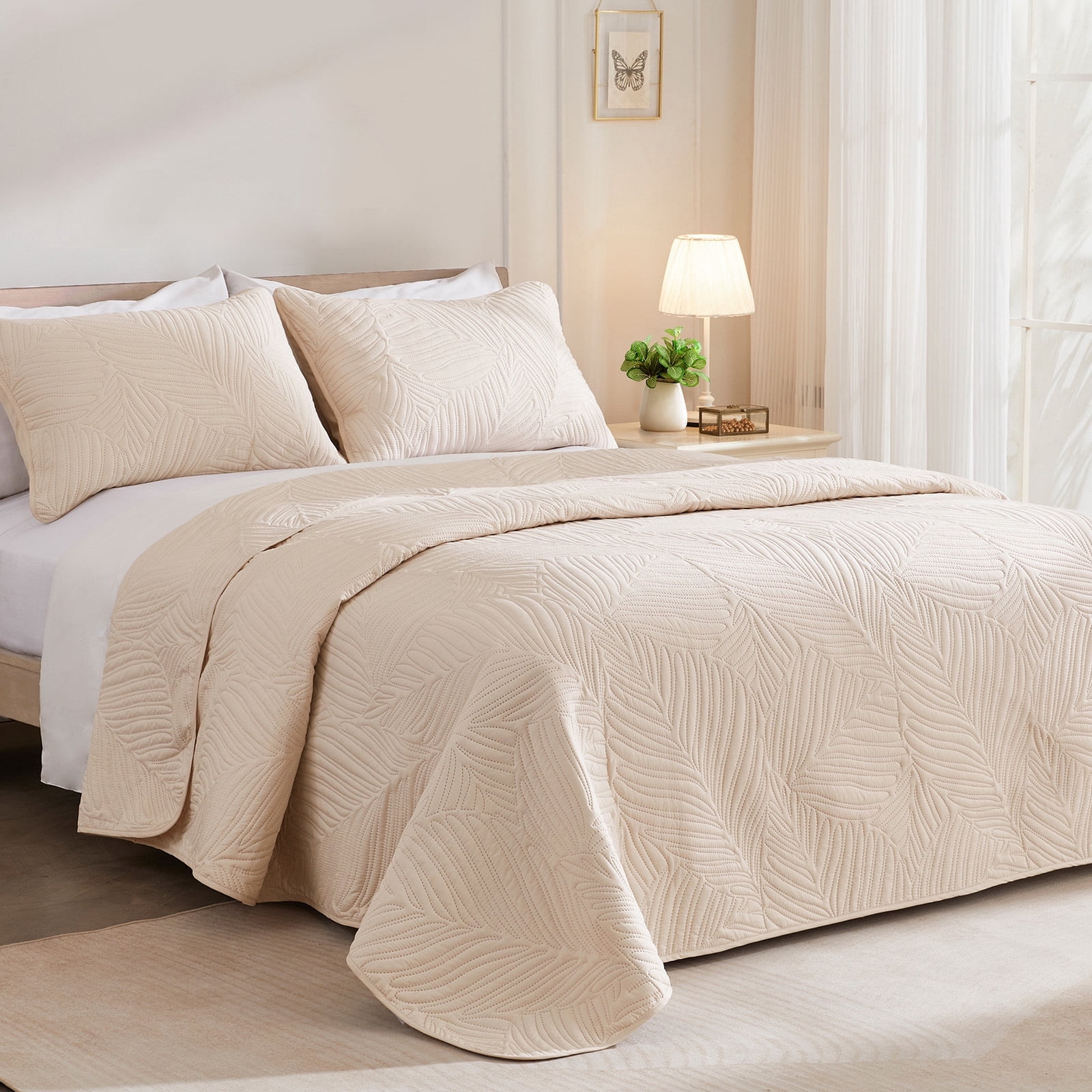 Exclusivo Mezcla Ultrasonic Full Queen Size Quilt Set Brich Beige, 3 Pieces Lightweight Bedspread Leaf Pattern Bed Cover Soft Microfiber Coverlet Bedding Set for All Seasons