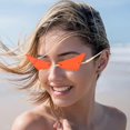 thumbnail image 4 of Eye Gafas de sol Estrechas para mujeres Sin marco Gafas pequeñas Gafas ducción puntiagudas Moda para damas Sun Shades Fancy Dress Gifts Rojo Sunnimix anteojos ojo de gato, 4 of 8