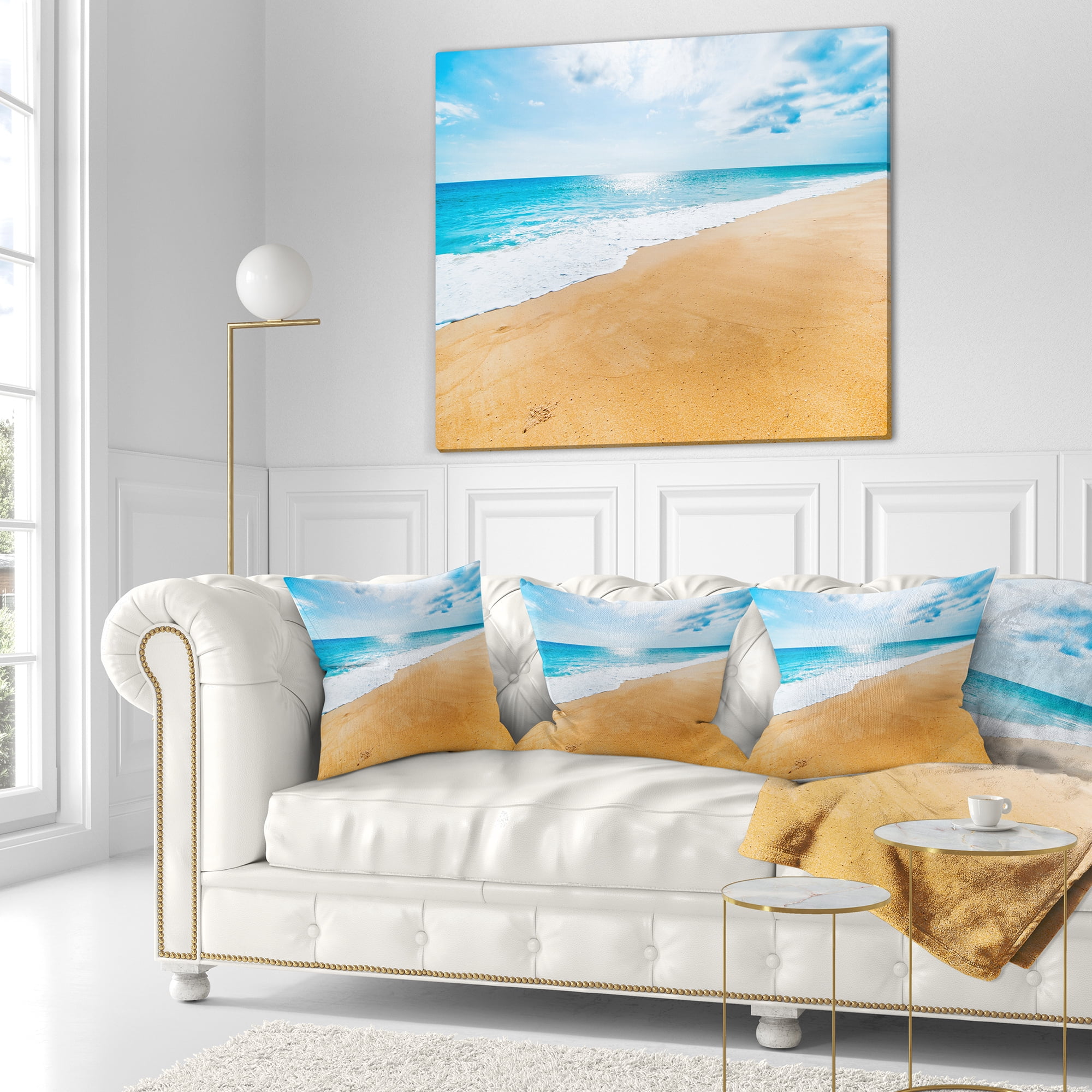 Designart Serene Beach and Sun Daylight - Modern Beach Throw Pillow - 18x18