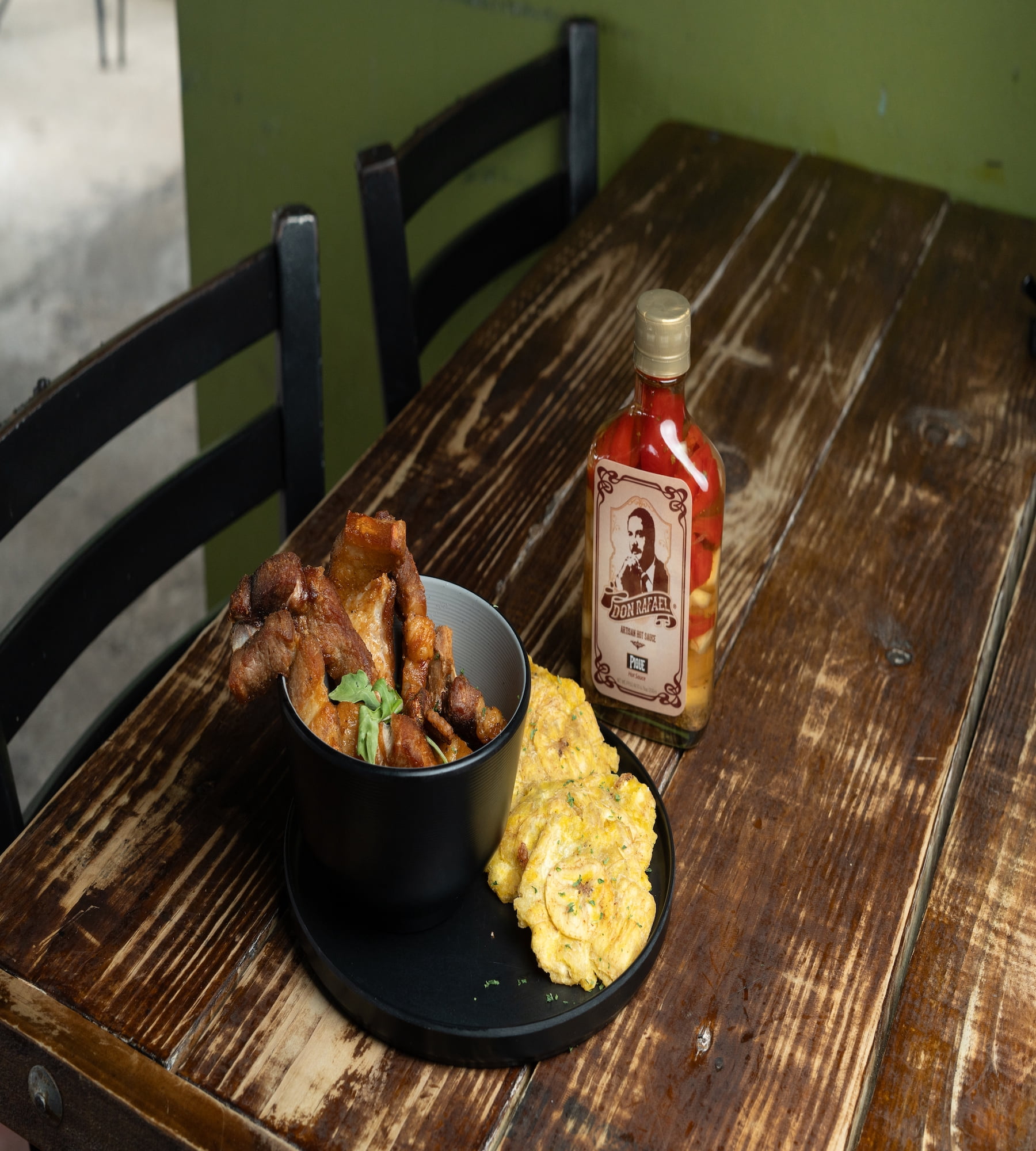 Don Rafael Artisan, Pique Cured with Pineapples, 6.76 oz, Hot Sauce, Glass Bottle, No Allergen.