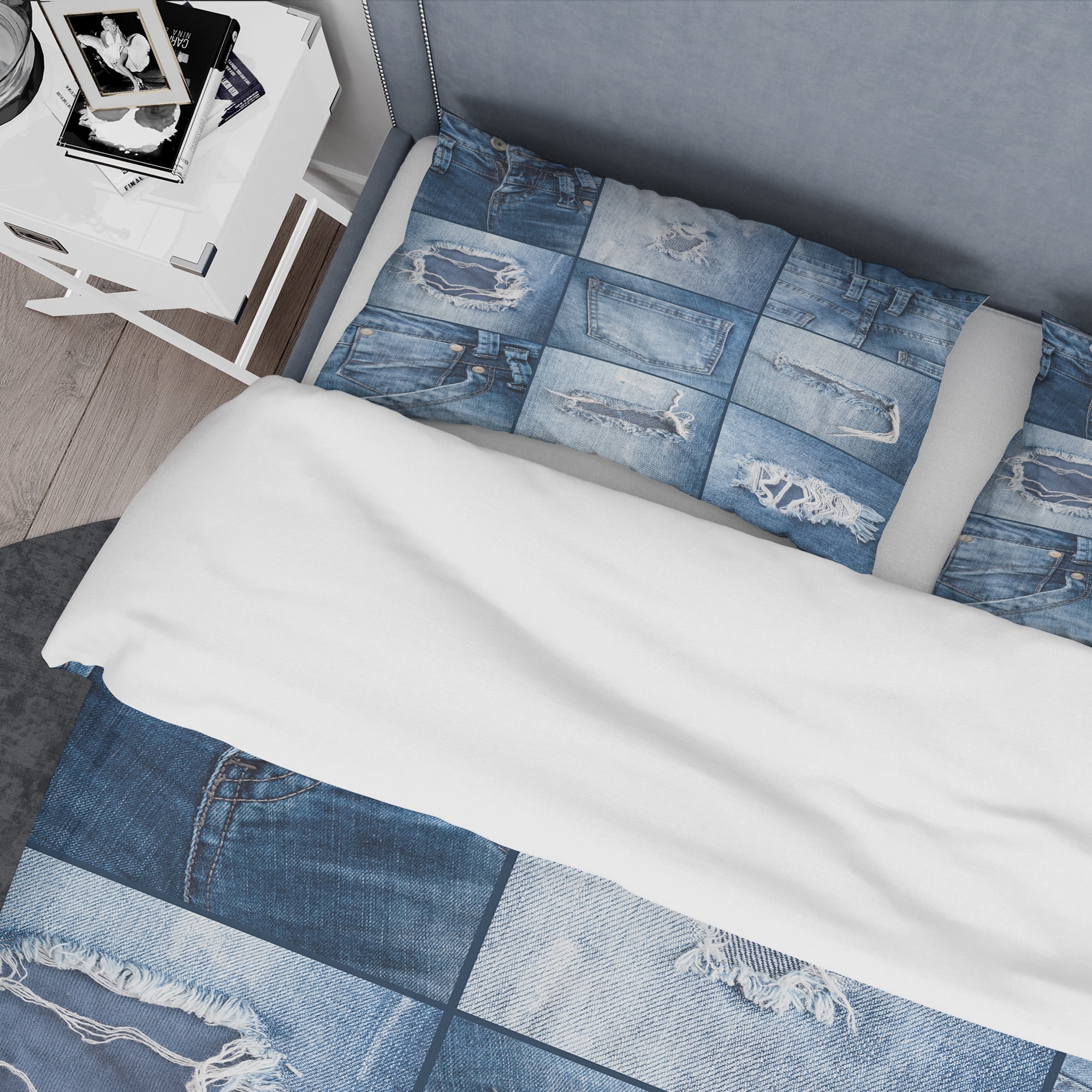 Designart 'Blue Jeans Close-ups' Modern & Contemporary Duvet Cover Set