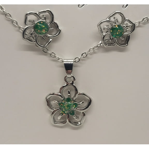 Green Opal Flower Silver Earring/Necklace Set